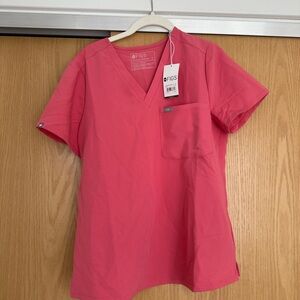 NWT Figs Dessert Rose Catarina One Pocket Scrub Top